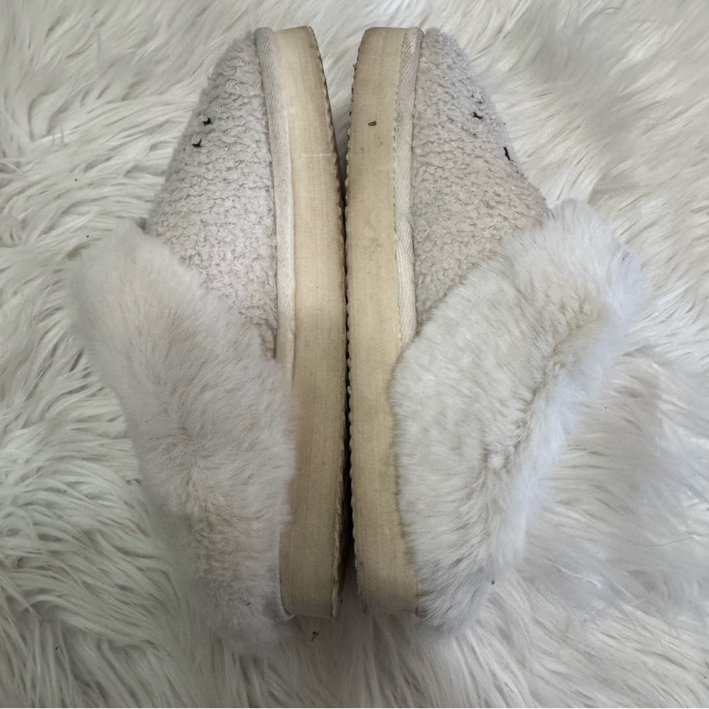 American Eagle Shearling Scuff Slipper Spooky Vibes Smiley Face Cream 8 - Picture 8 of 11